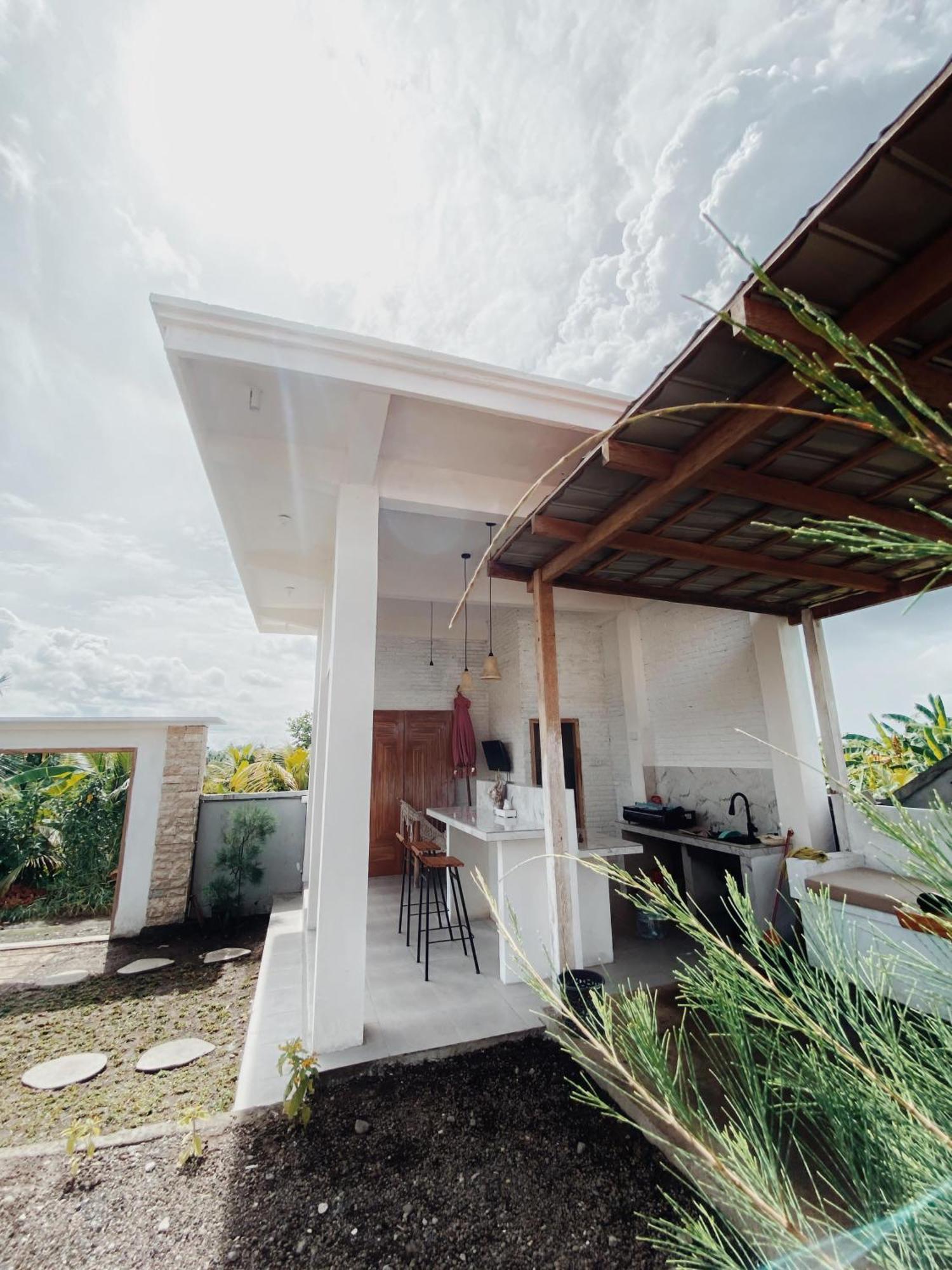 Hotel Sumbul View Surfcamp à Airsatang Extérieur photo